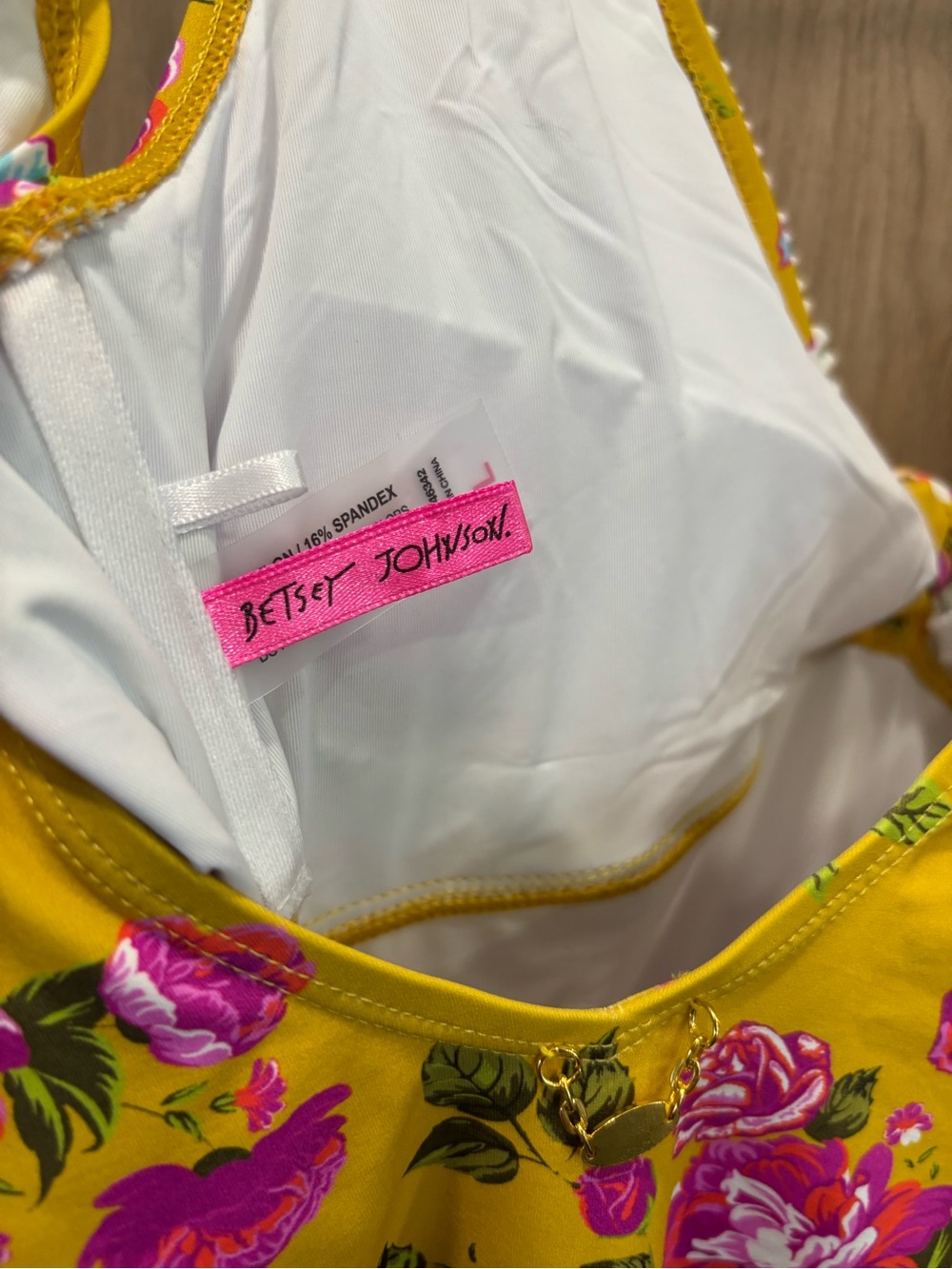 NWOT Betsy Johnson One Piece Bathing Suit Size L Floral Yellow Ruffles - Picture 5 of 5